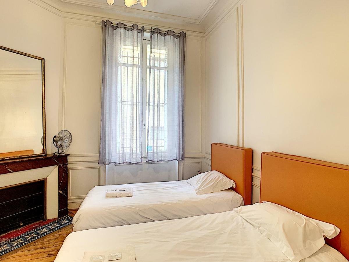 La Maison De Sebea Bordeaux Bagian luar foto